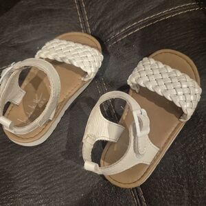 Girls Size 7 (Toddler) White Sandels 💗 Perfect For Spring